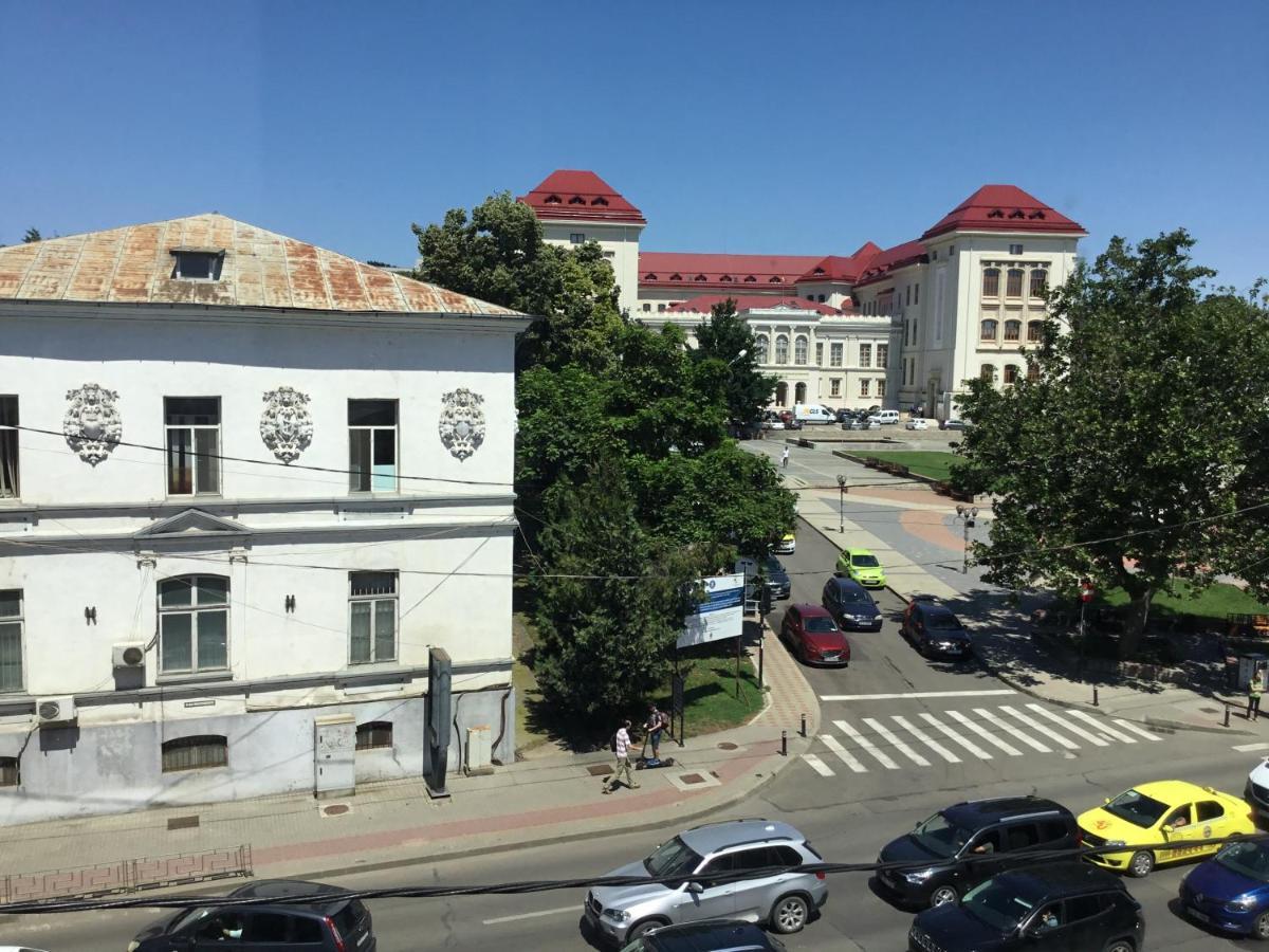 White Dream Suites Iasi Buitenkant foto