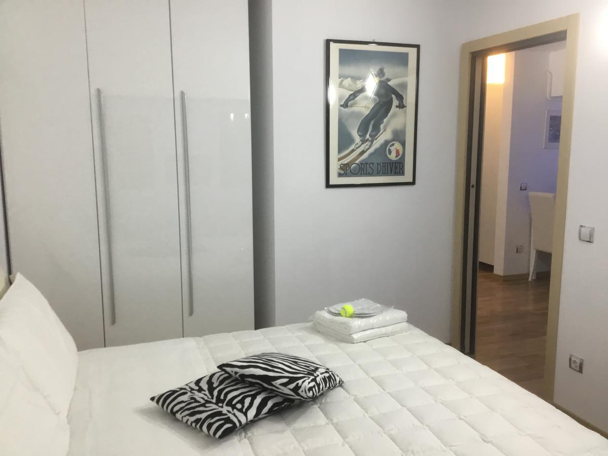 White Dream Suites Iasi Buitenkant foto
